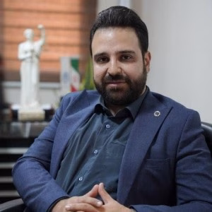 علی ابراهیم زاده بهترین وکیل ونک
