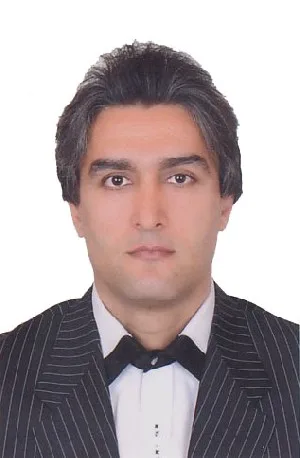 وکیل حسین مومنی