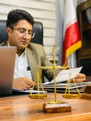 وکیل محمود ریگی