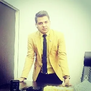 وکیل مسعود قزل